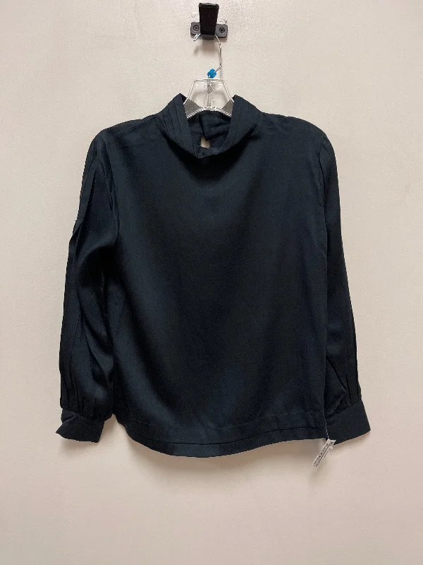 Top Long Sleeve By Cma In Navy, Size: Xs