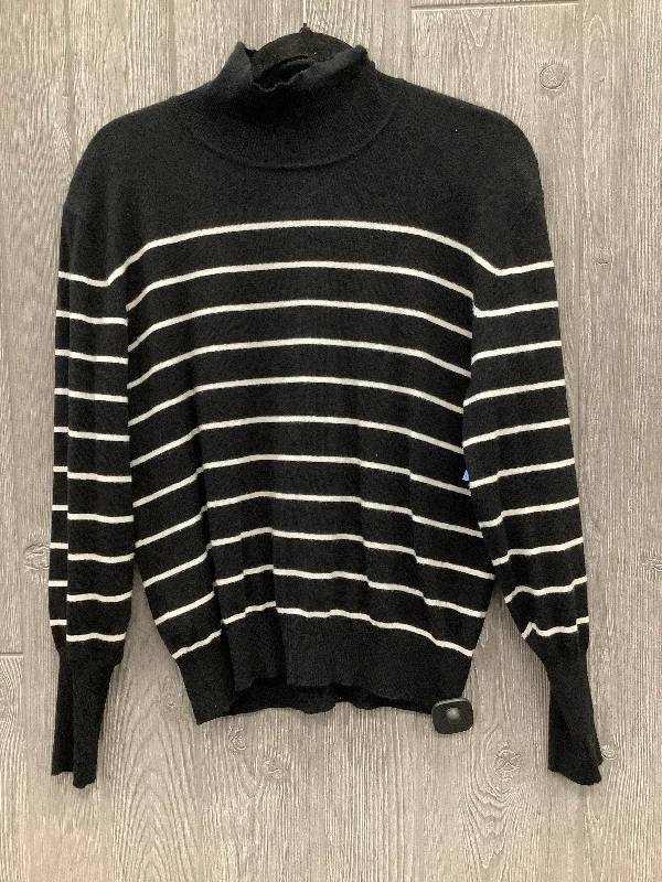 Top Long Sleeve By Clothes Mentor In Striped Pattern, Size: M