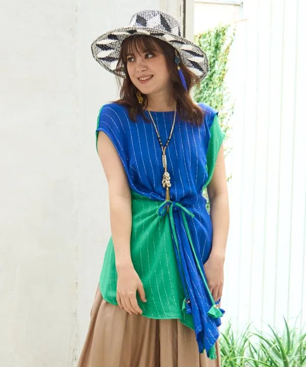 Bi Color Sleeveless Top