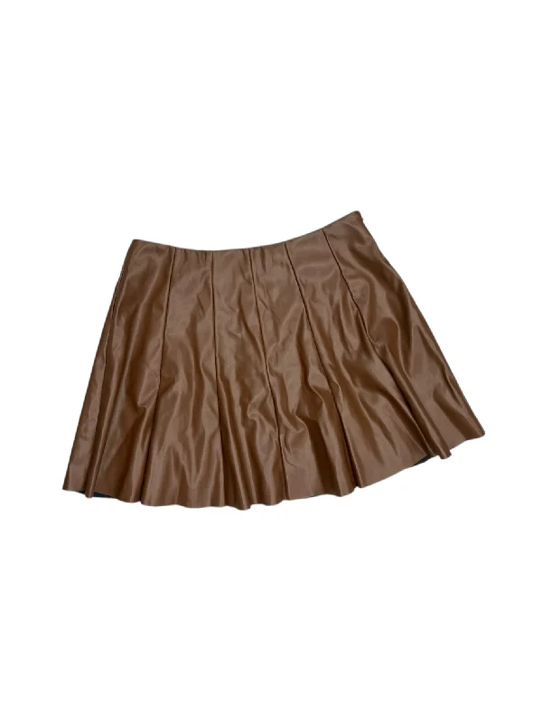 Skirt Mini & Short By THE SWEET COLLECTIVE In Brown, Size: L