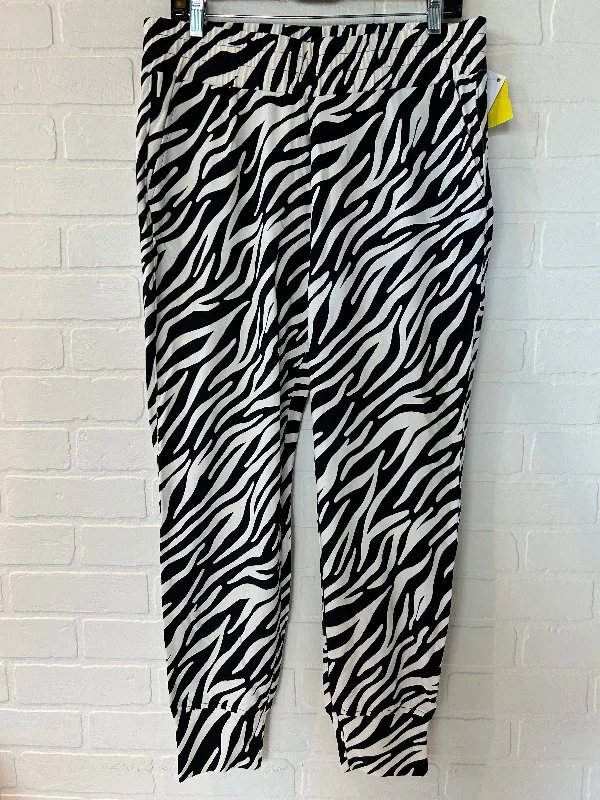 Pants Joggers By Cabi In Black & White, Size: 8