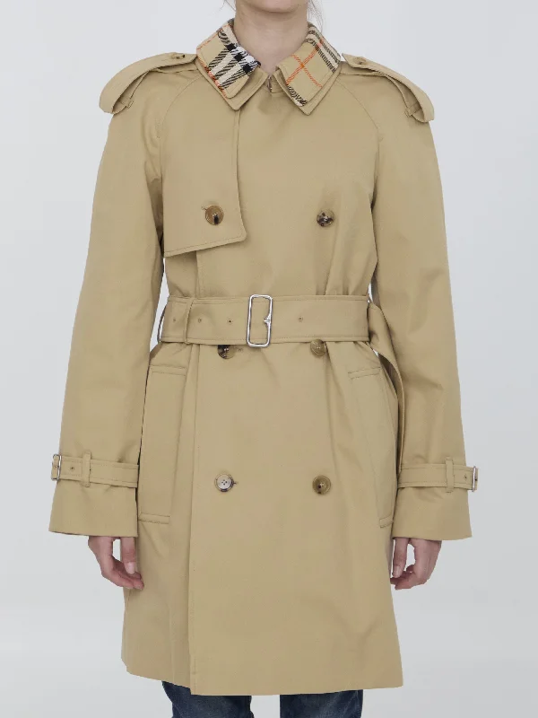 Raincoat With Check Collar