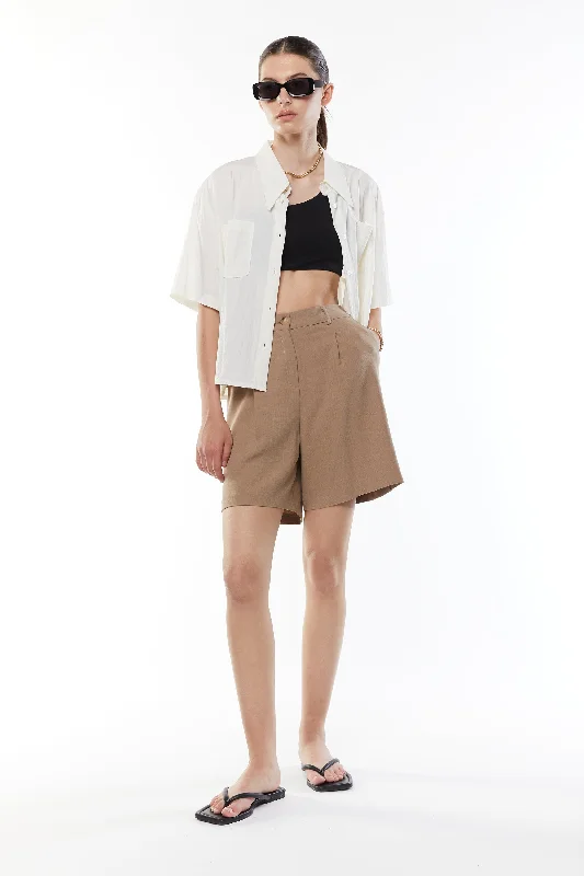 SINGLE PLEAT SHORT