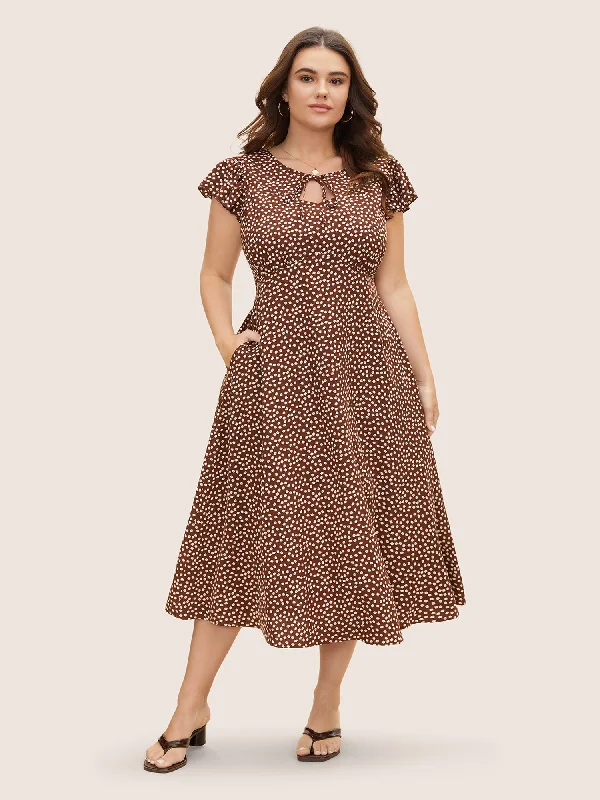 Ditsy Floral Tie Knot Cap Sleeve Dress